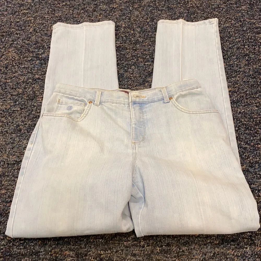 Gloria Vanderbilt Light Blue Jeans sz. 6